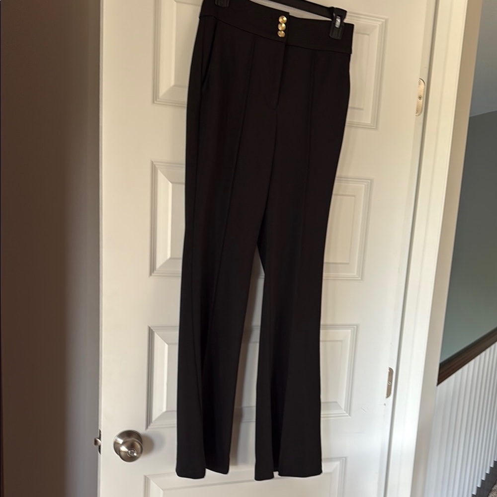 Express Black Trousers with Timeless Professional Appeal